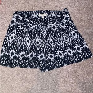 Monteau High Wasted Aztec Print Shorts